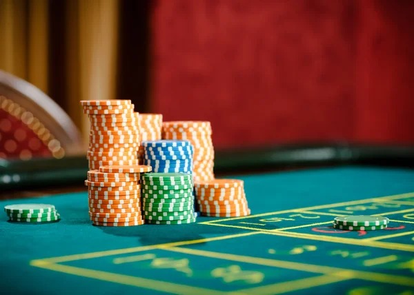 Domino QQ tile combinations and hand rankings displayed on padi777 platform